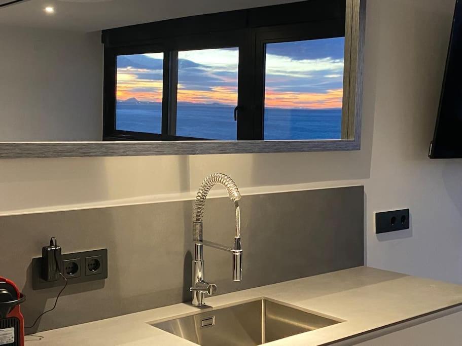 דירות בנידורם Estupendo Apartamento En Planta 22. 1ª Linea. מראה חיצוני תמונה
